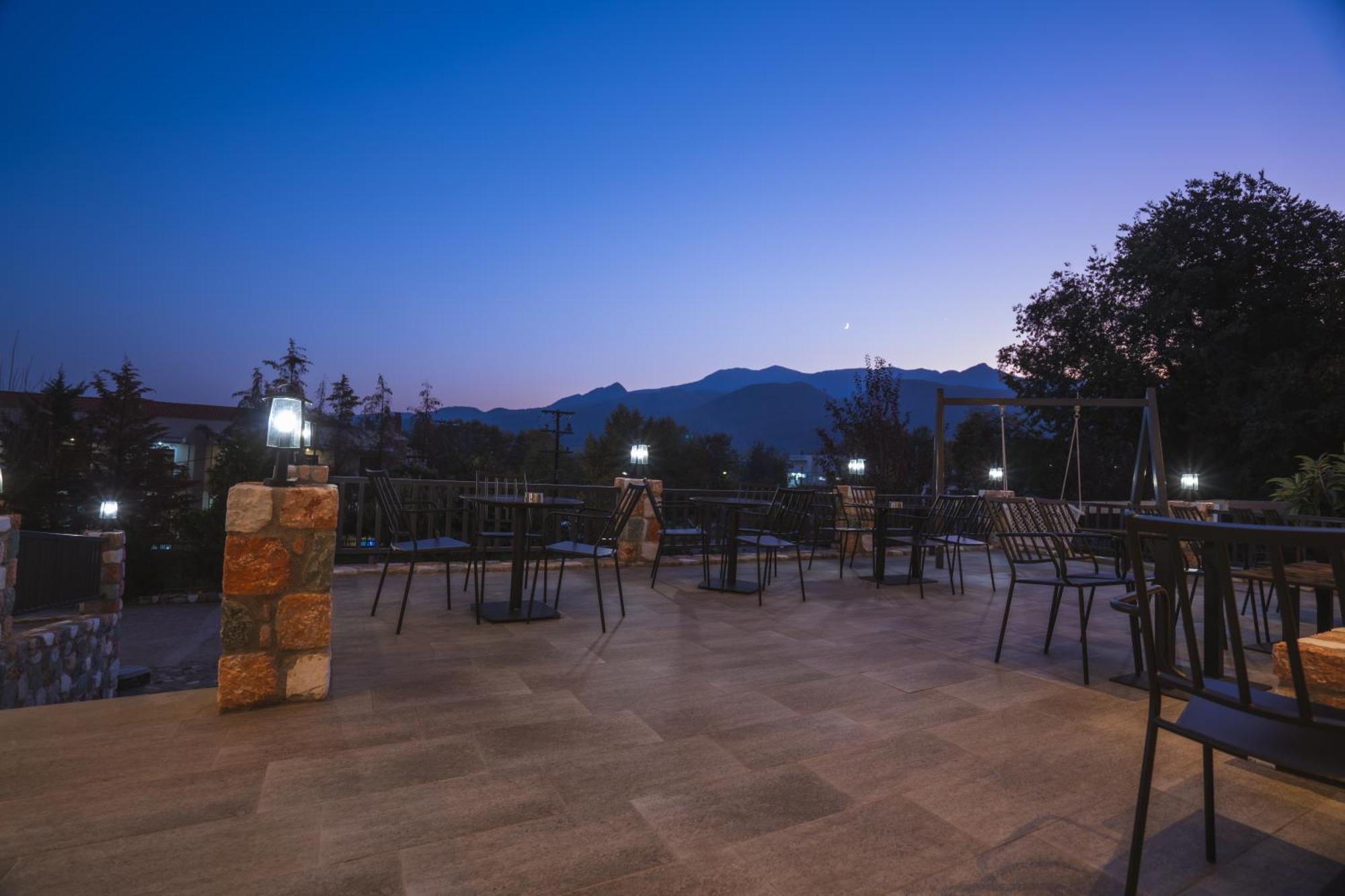 Alkyonis Hotel & Spa กาโต ลูตรากี ภายนอก รูปภาพ