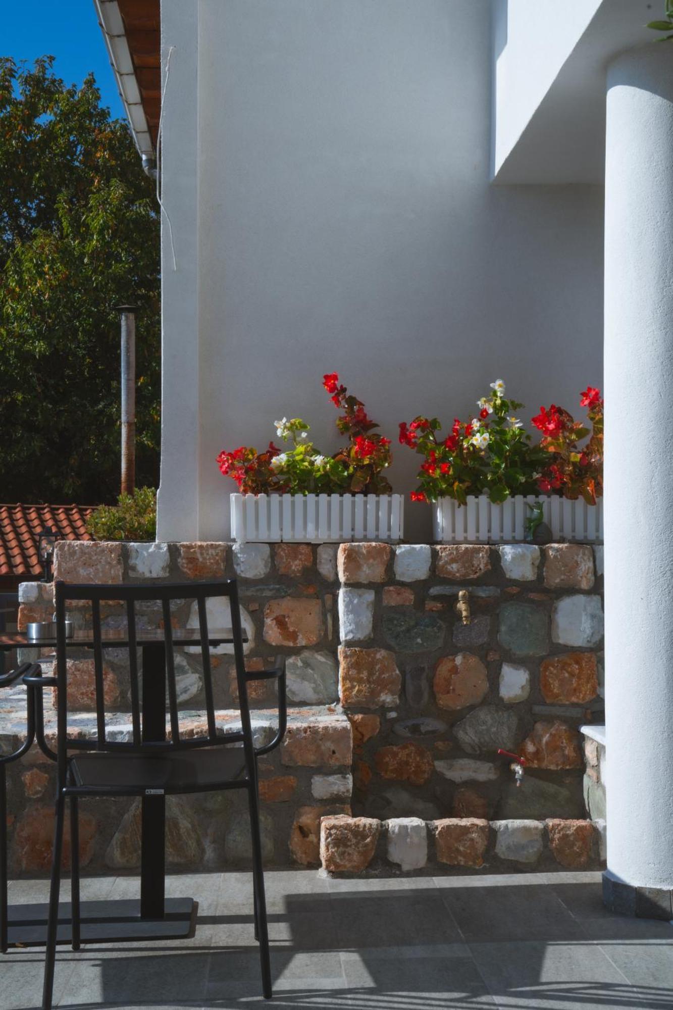 Alkyonis Hotel & Spa กาโต ลูตรากี ภายนอก รูปภาพ